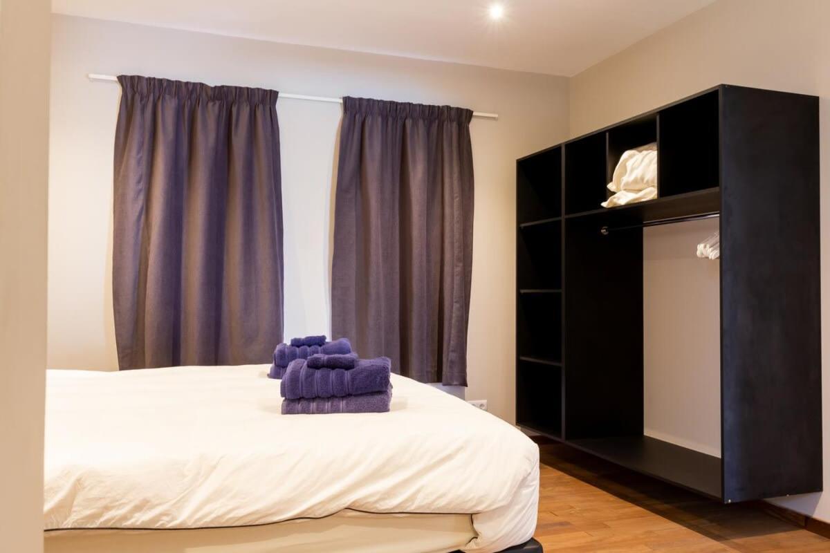 Stylish 4 Bedroom Modern Villa Design, Walking Distance From The Beach Jan Thiel Buitenkant foto